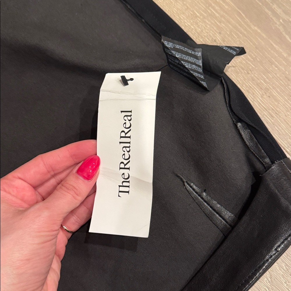 Vintage Balenciaga Black Leather Pencil Skirt Size 38 - Picture 12 of 14